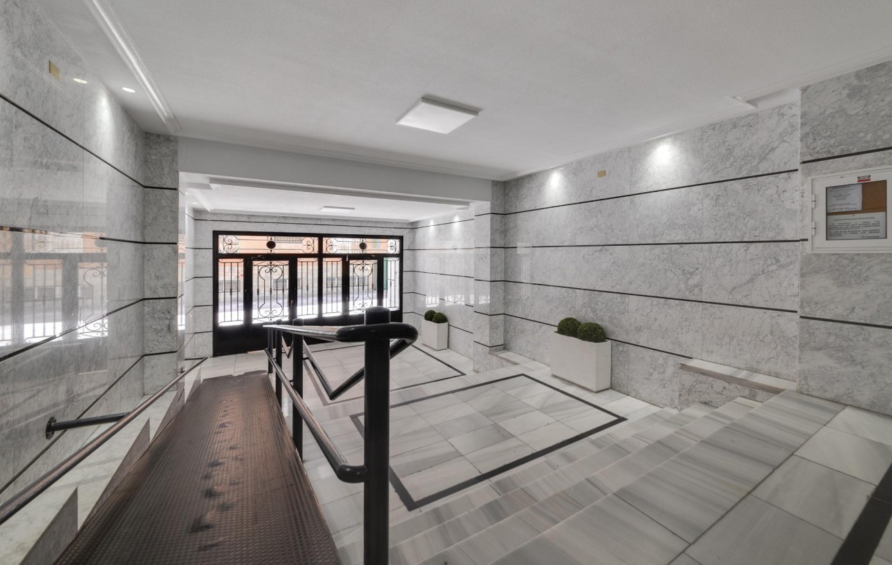 Resale - Wohnung - Torrevieja - Acequion