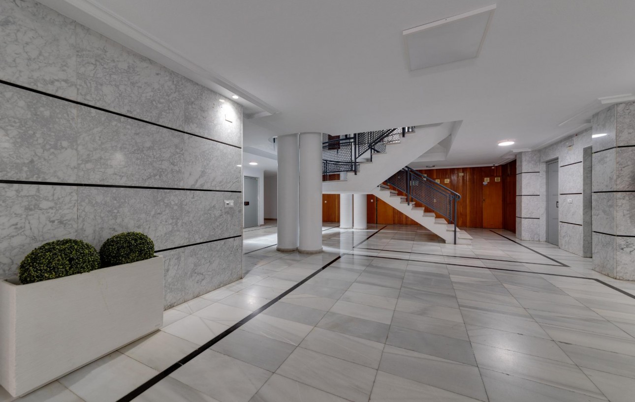 Resale - Wohnung - Torrevieja - Acequion