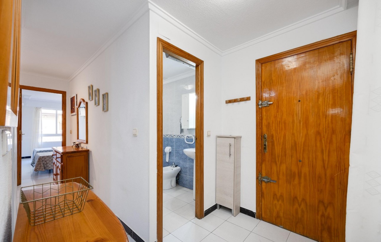 Venta - Apartamento - Torrevieja - Playa de los locos