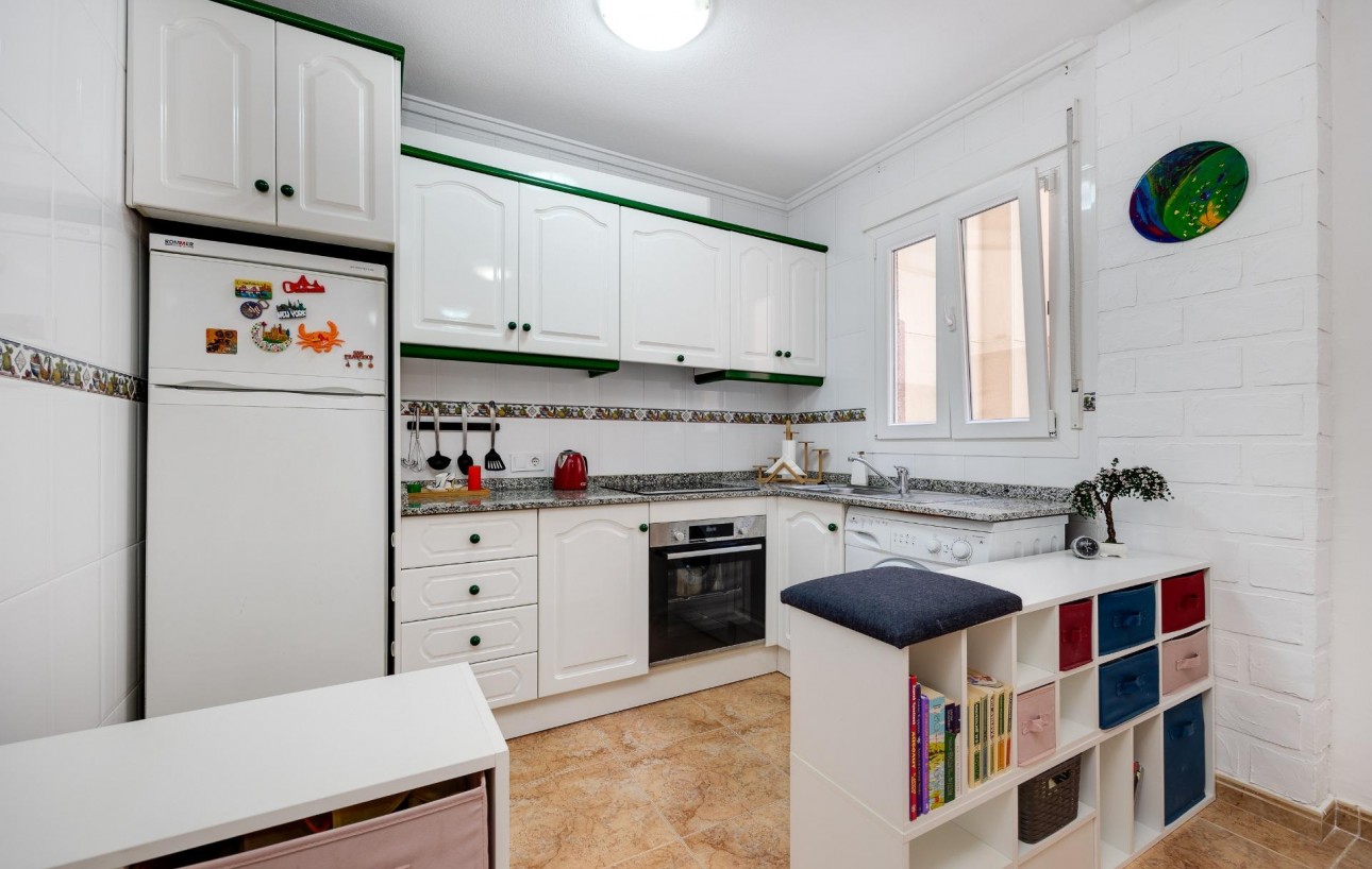 Resale - Wohnung - Torrevieja - Playa del cura