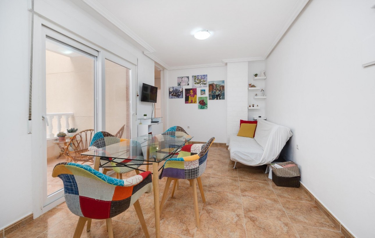 Resale - Wohnung - Torrevieja - Playa del cura