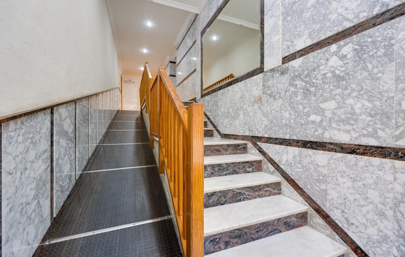 Resale - Wohnung - Torrevieja - Playa del cura