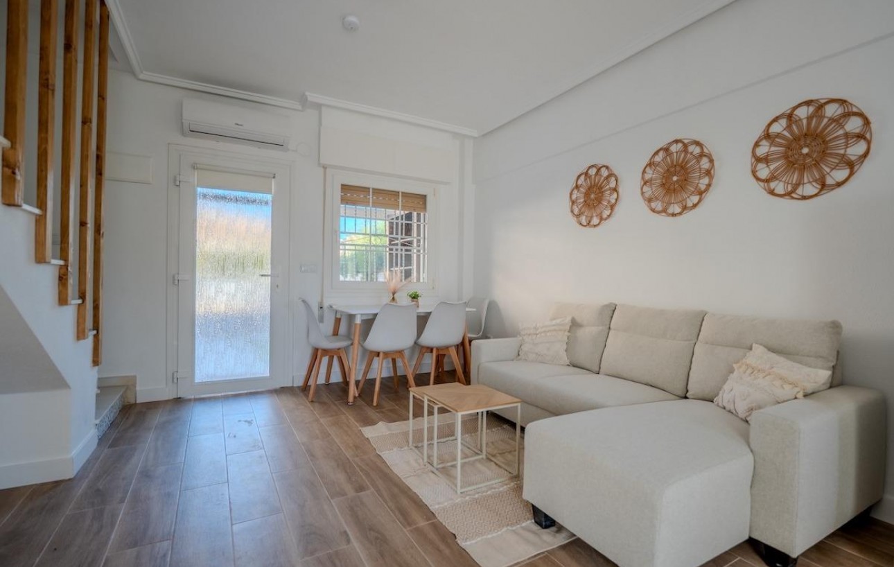 Venta - Casa Tipo Dúplex - Torrevieja - Torreblanca