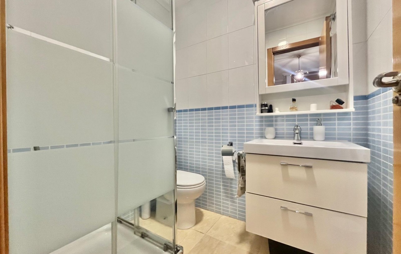 Revente - Appartement - Torrevieja - Centro