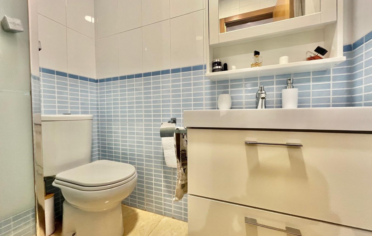 Revente - Appartement - Torrevieja - Centro