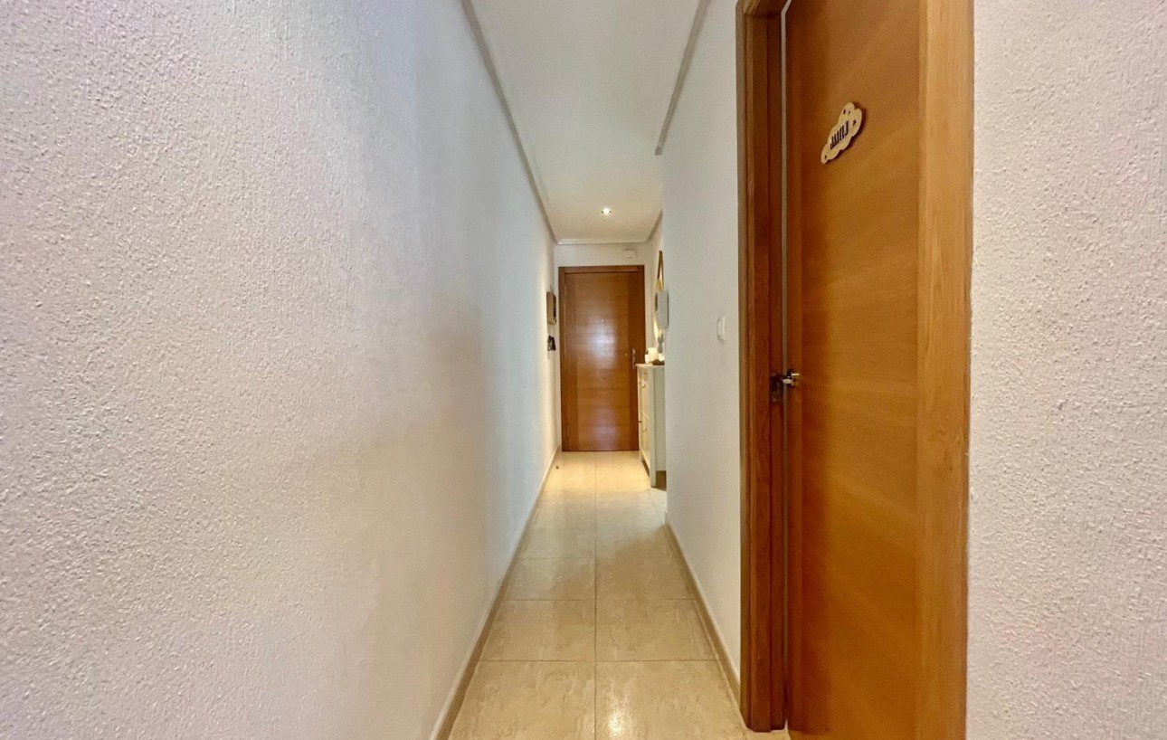 Revente - Appartement - Torrevieja - Centro