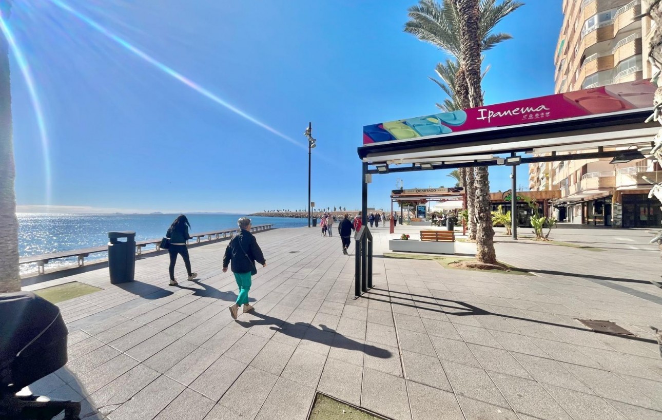 Revente - Appartement - Torrevieja - Centro