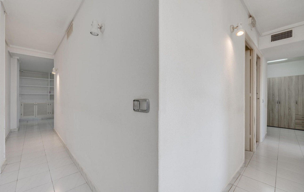 Venta - Apartamento - Torrevieja - torrevieja