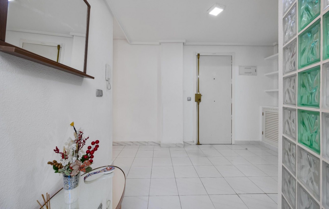 Venta - Apartamento - Torrevieja - torrevieja
