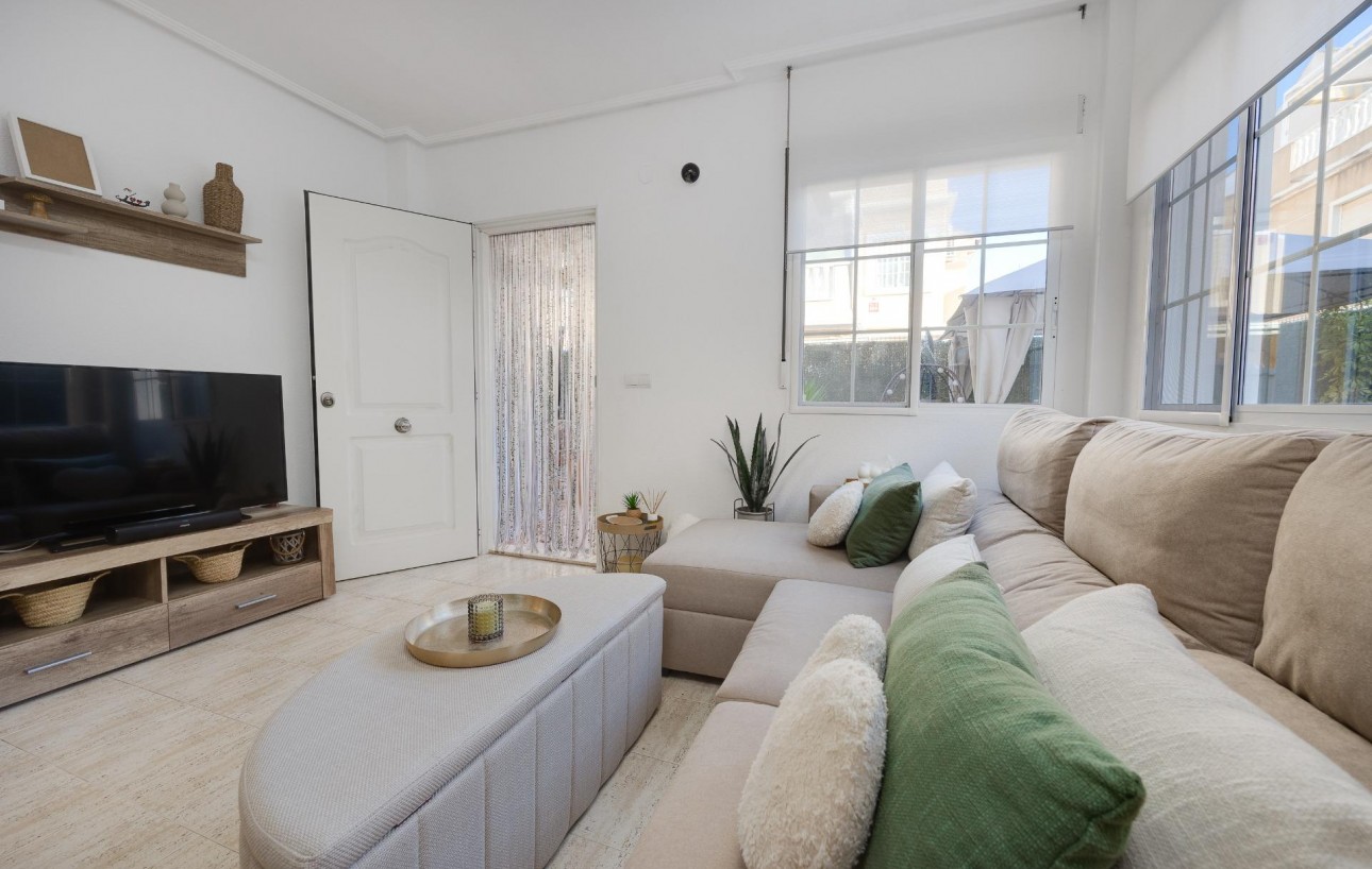 Resale - Bungalow Planta Baja - Torrevieja - Torreblanca