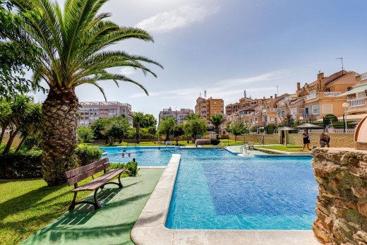 Resale - Bungalow Planta Baja - Torrevieja - Torreblanca