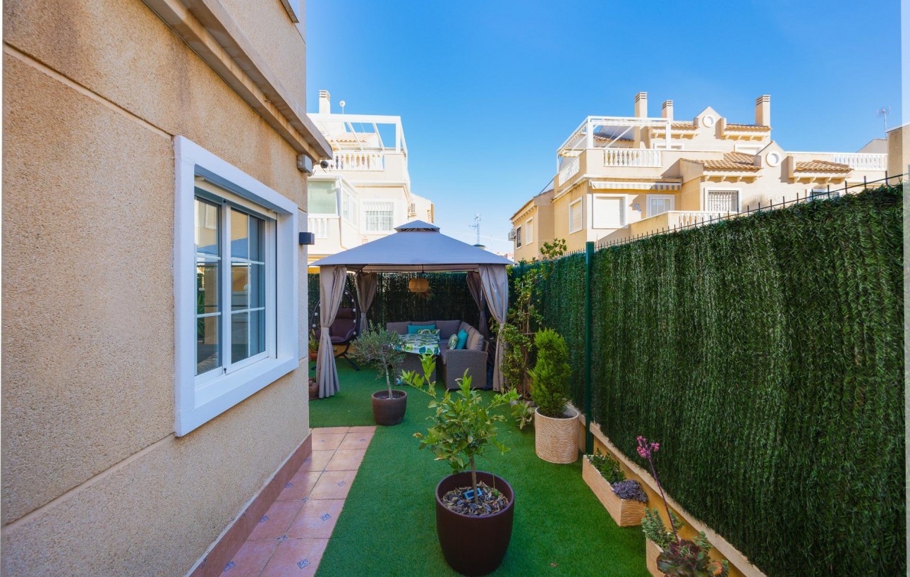 Resale - Bungalow Planta Baja - Torrevieja - Torreblanca