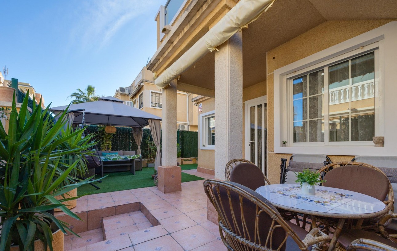 Resale - Bungalow Planta Baja - Torrevieja - Torreblanca