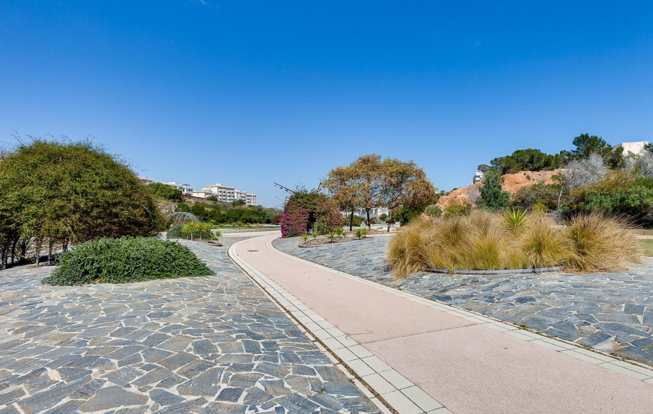 Resale - Bungalow Planta Baja - Torrevieja - Torreblanca