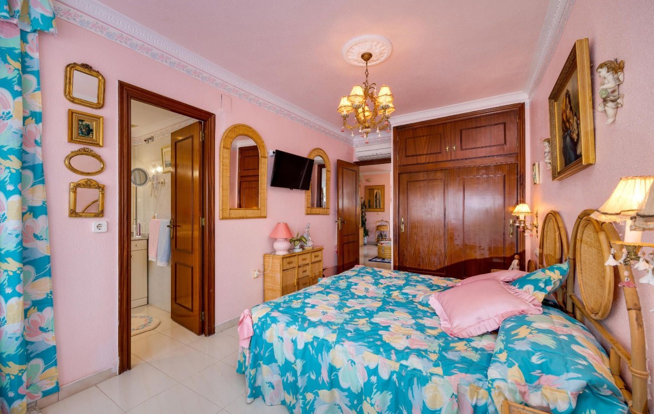 Sale - Apartment - Torrevieja - La Mata