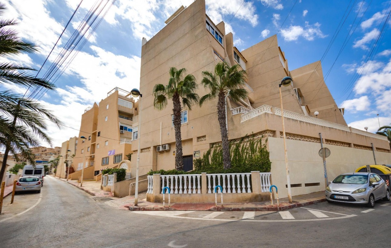 Sale - Apartment - Torrevieja - La Mata