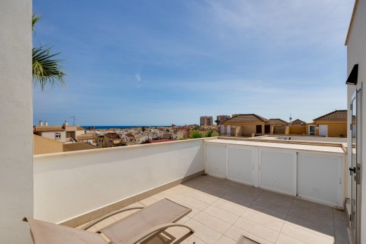 Sale - Chalet - Torrevieja - Los Frutales