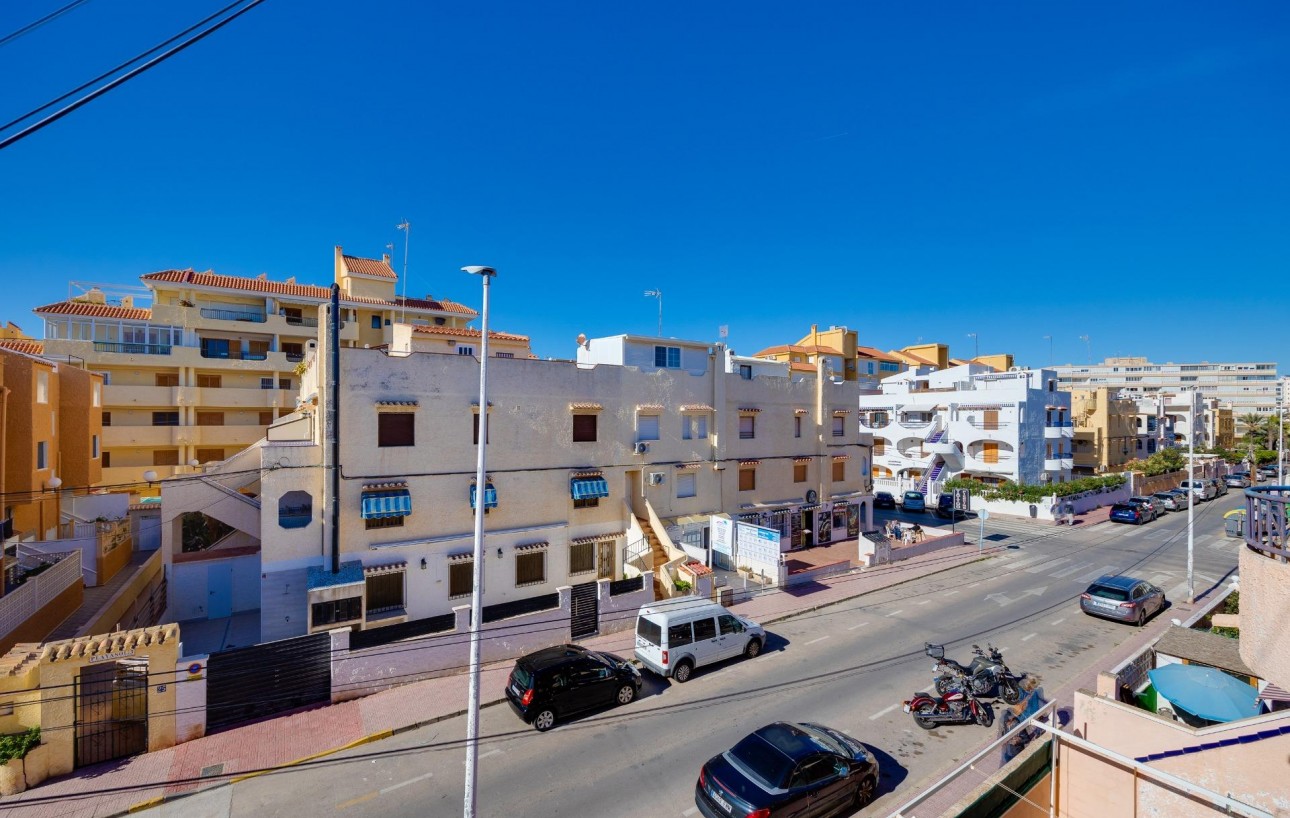Sale - Bungalow Planta Alta - Torrevieja - La Mata