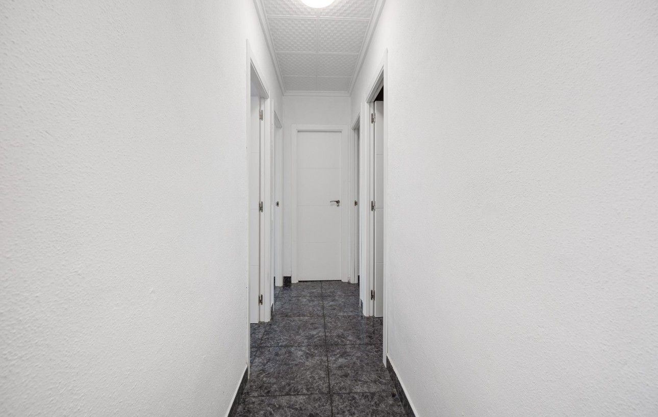 Resale - Wohnung - Torrevieja - Centro