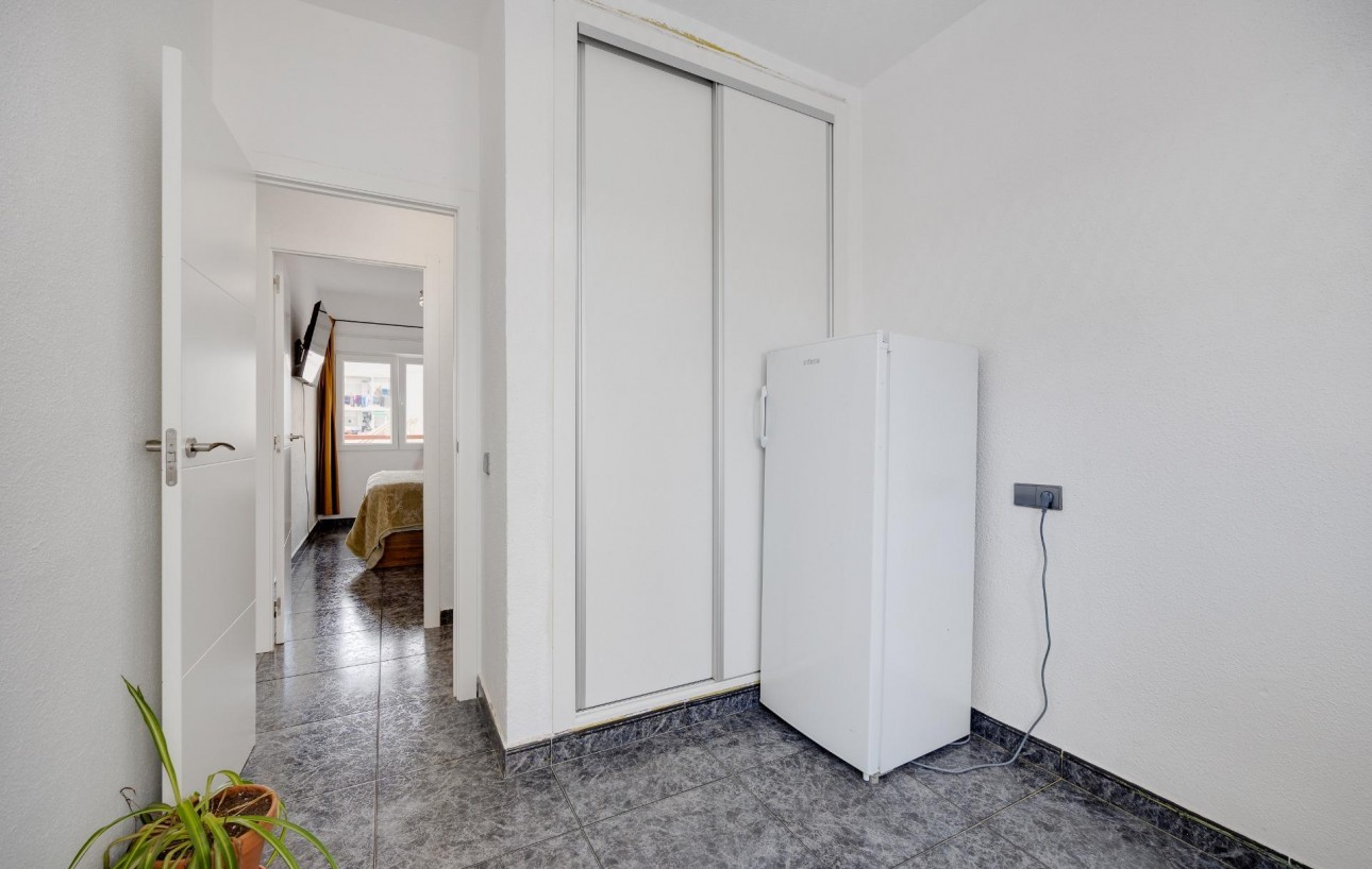 Resale - Wohnung - Torrevieja - Centro