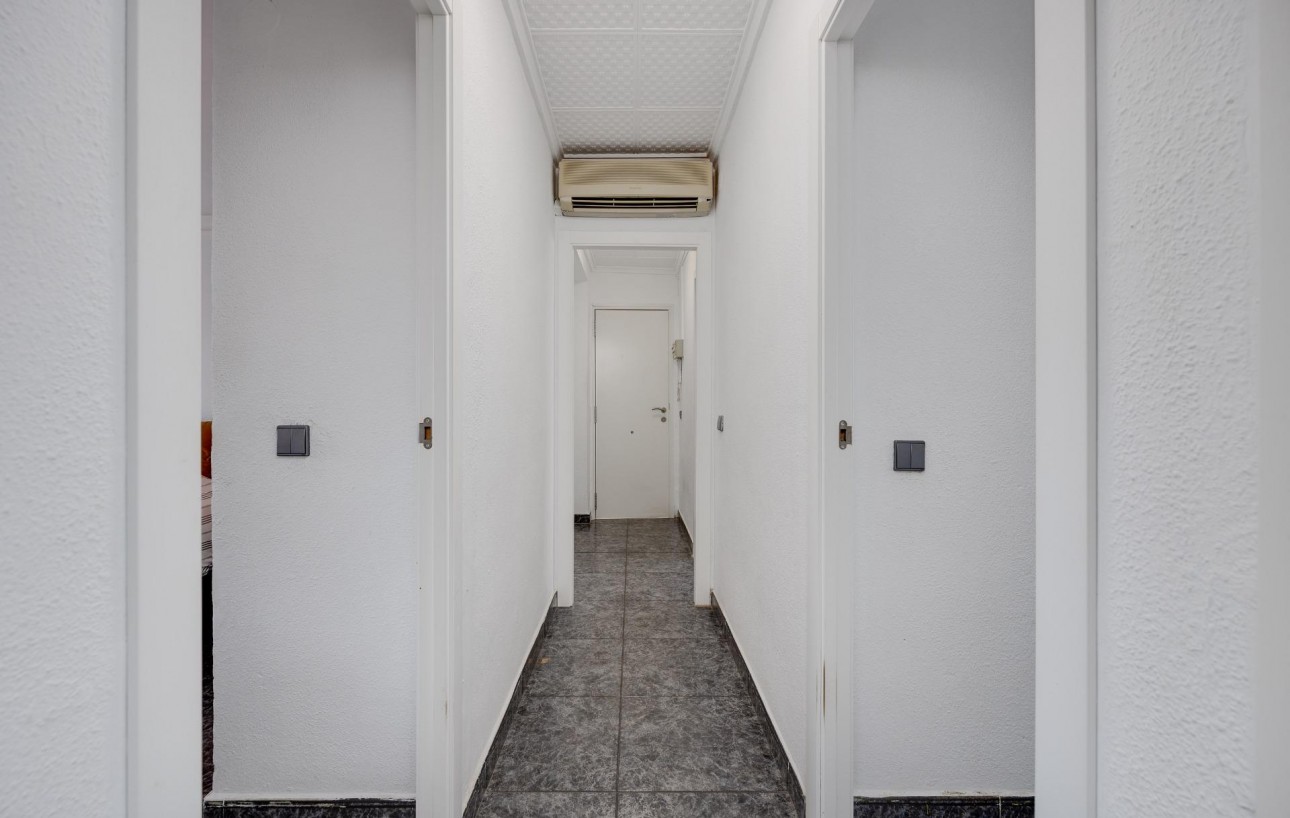 Resale - Wohnung - Torrevieja - Centro