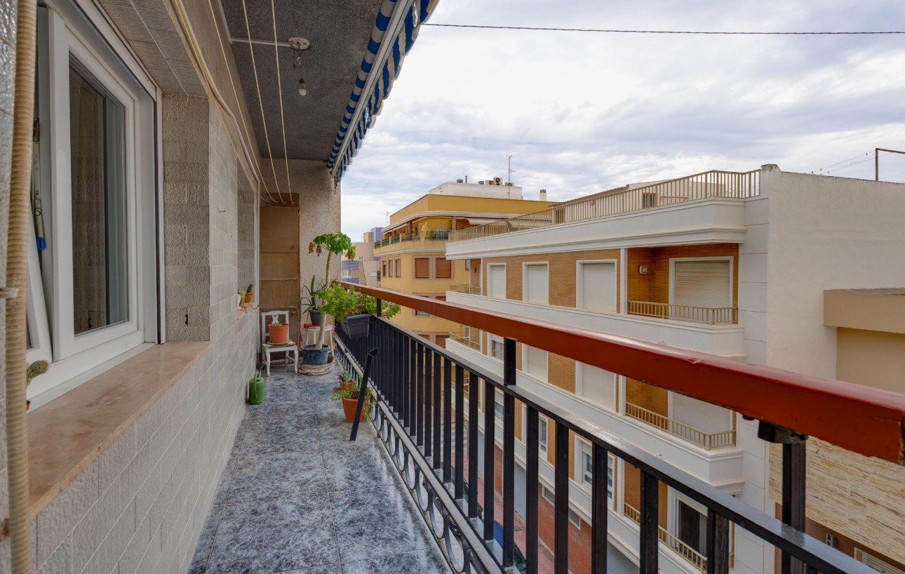 Resale - Wohnung - Torrevieja - Centro
