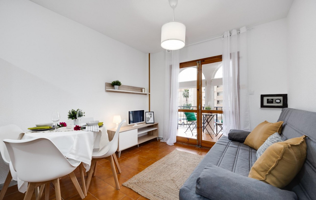 Revente - Appartement - Torrevieja - Calas blanca