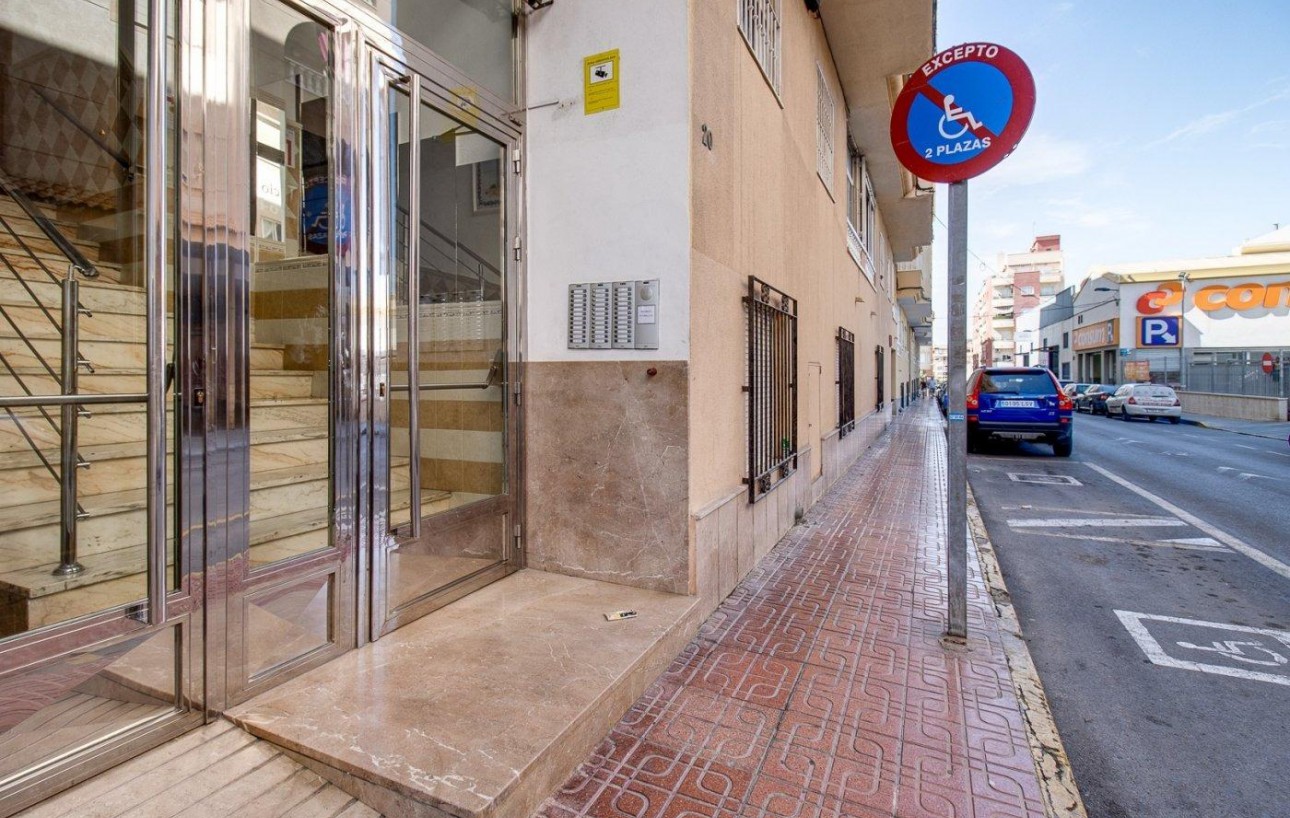 Resale - Lägenhet - Torrevieja - Centro