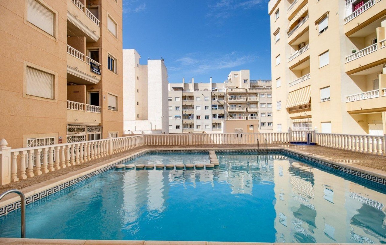Resale - Lägenhet - Torrevieja - Centro
