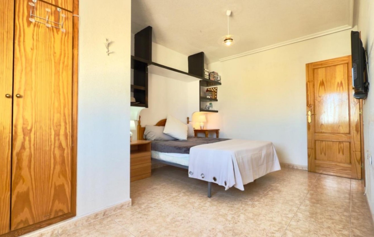 Resale - Lägenhet - Torrevieja - Centro