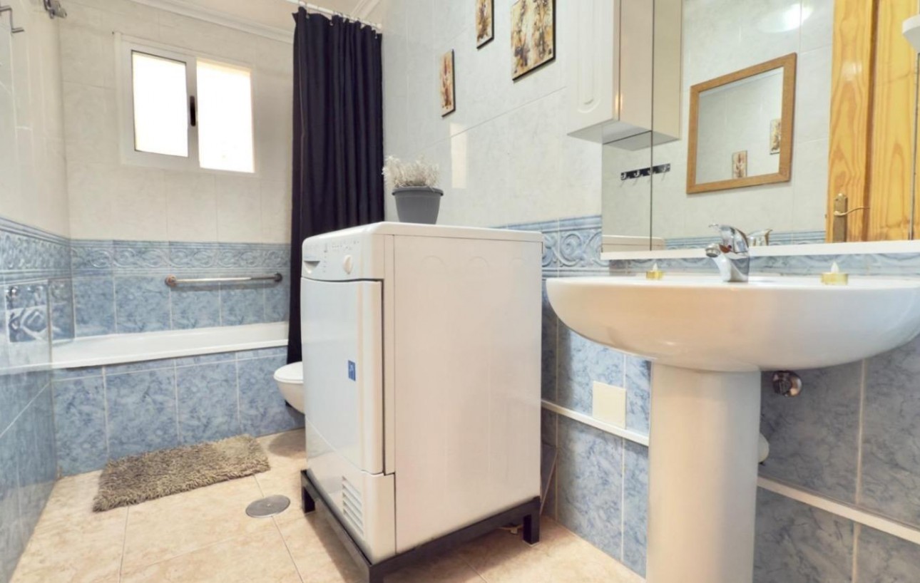 Resale - Lägenhet - Torrevieja - Centro