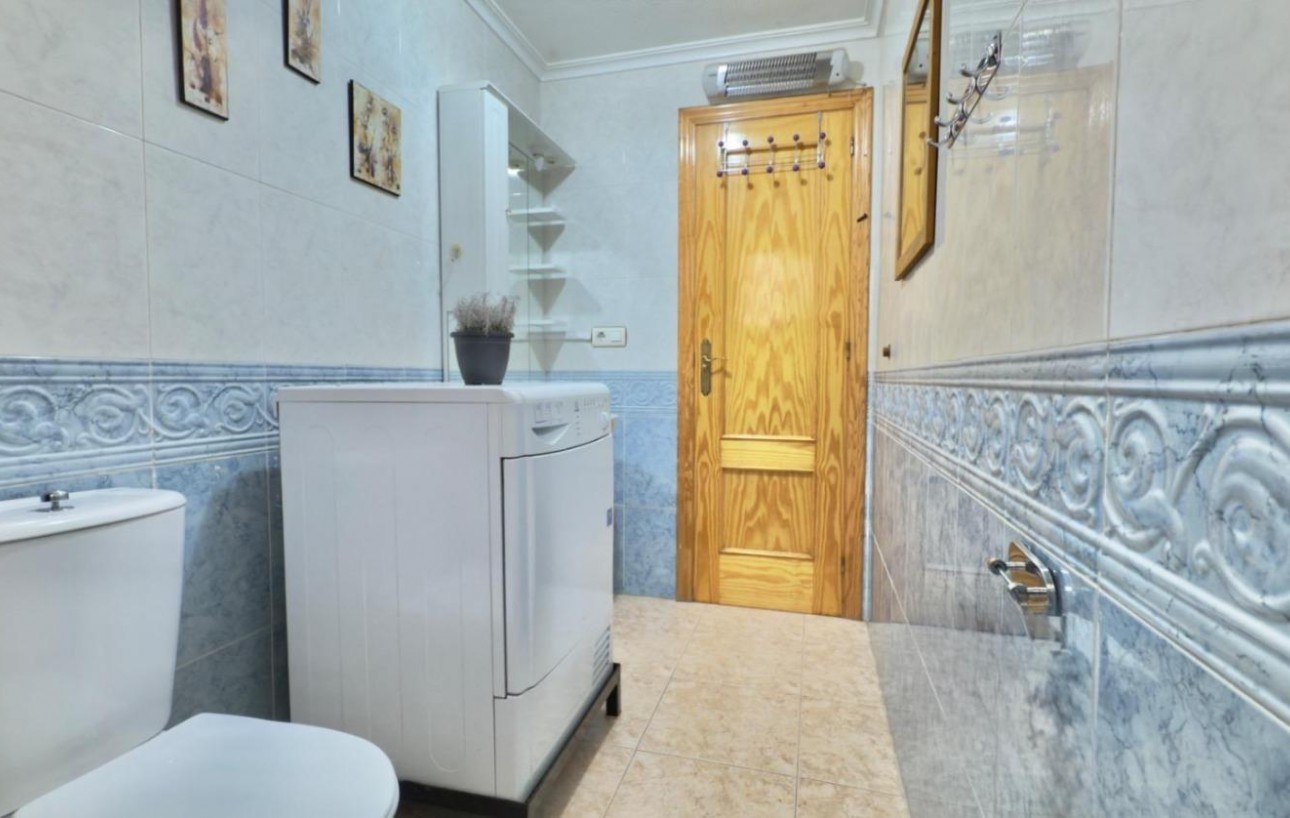 Resale - Lägenhet - Torrevieja - Centro