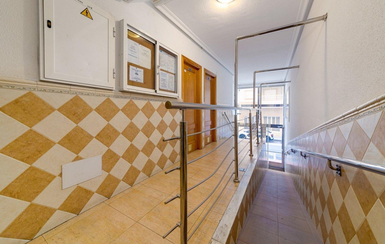 Resale - Lägenhet - Torrevieja - Centro