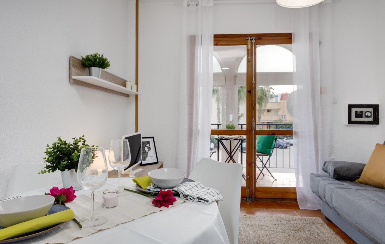 Revente - Appartement - Torrevieja - Calas blanca