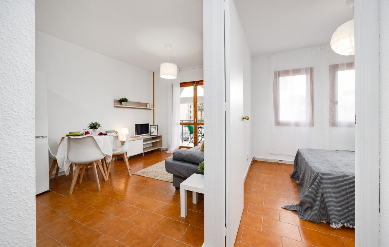 Revente - Appartement - Torrevieja - Calas blanca