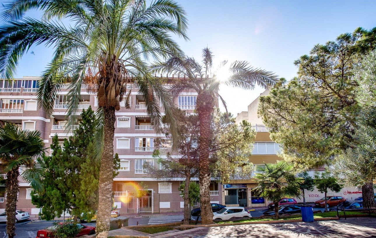 Venta - Apartamento - Torrevieja - Playa del cura