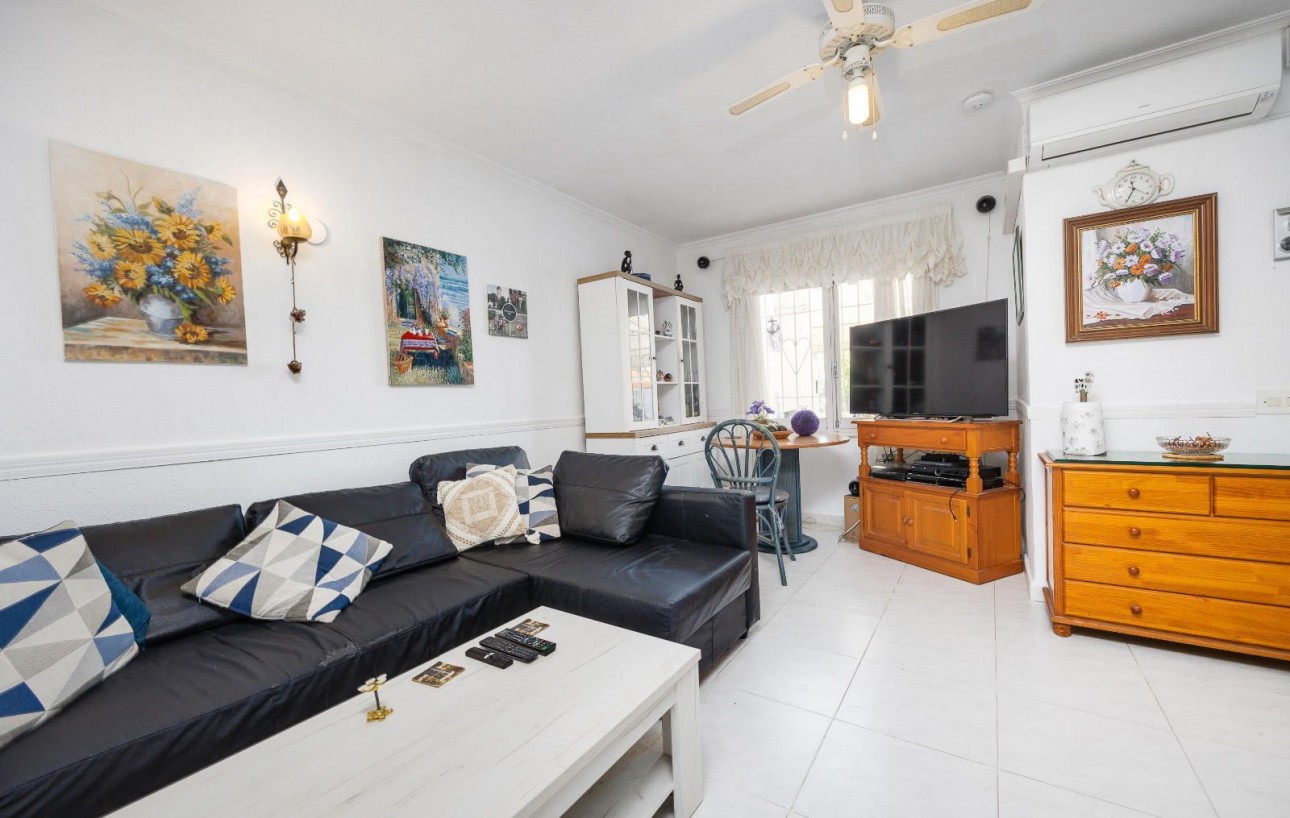 Resale - Casa - Torrevieja - Los Frutales