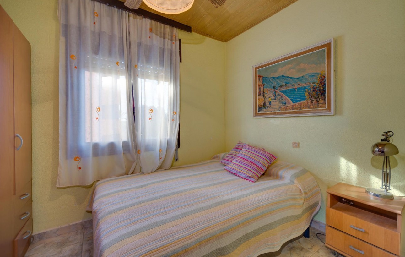 Resale - Lägenhet - Guardamar del Segura - Urbanizaciones