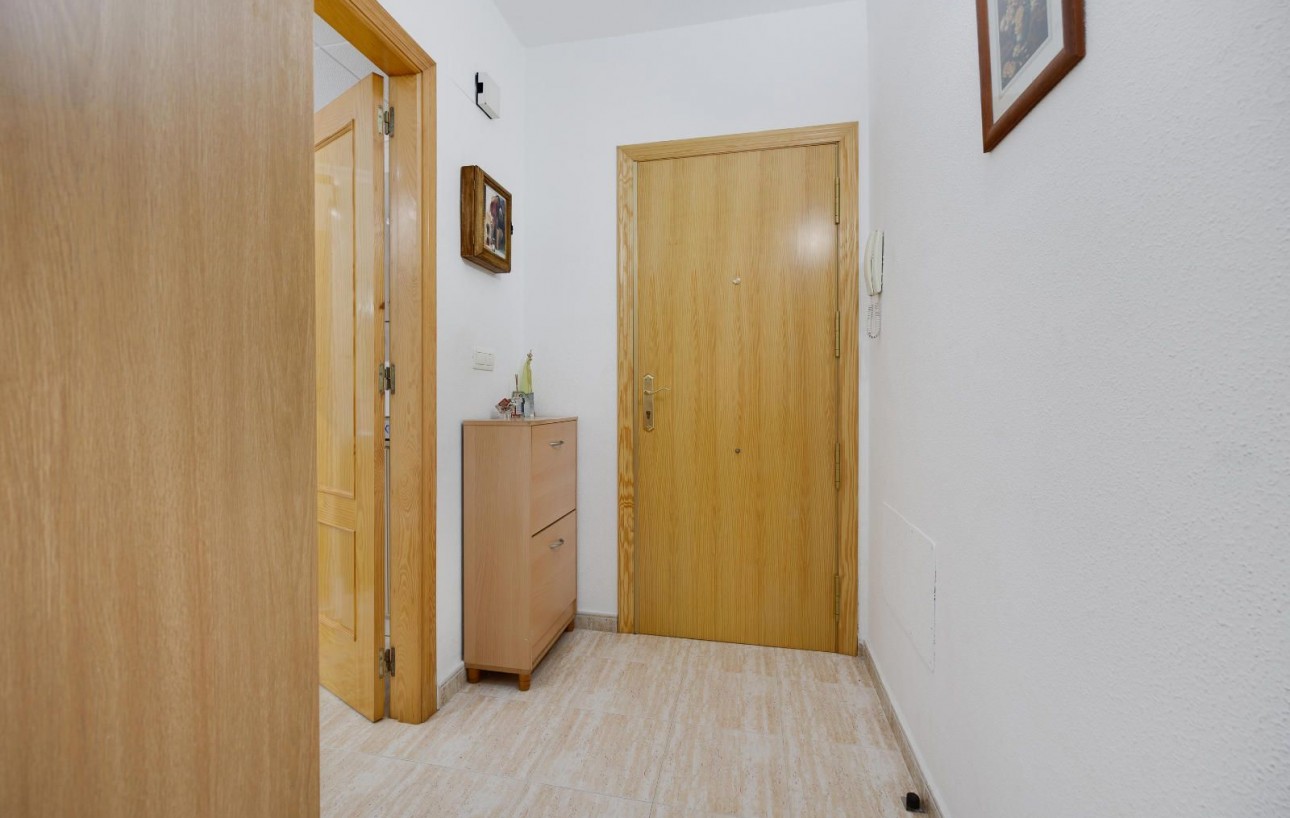 Resale - Lägenhet - Torrevieja - Playa del cura