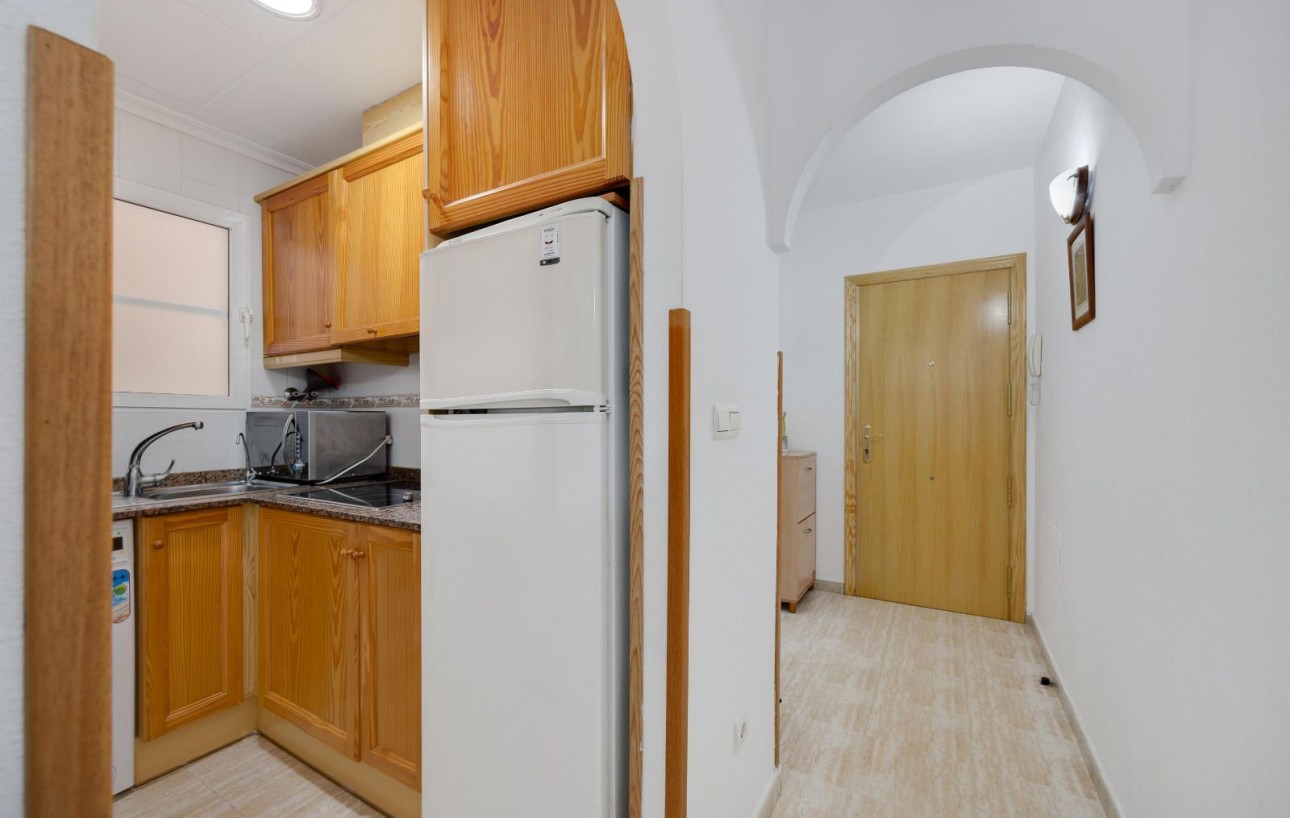 Resale - Lägenhet - Torrevieja - Playa del cura