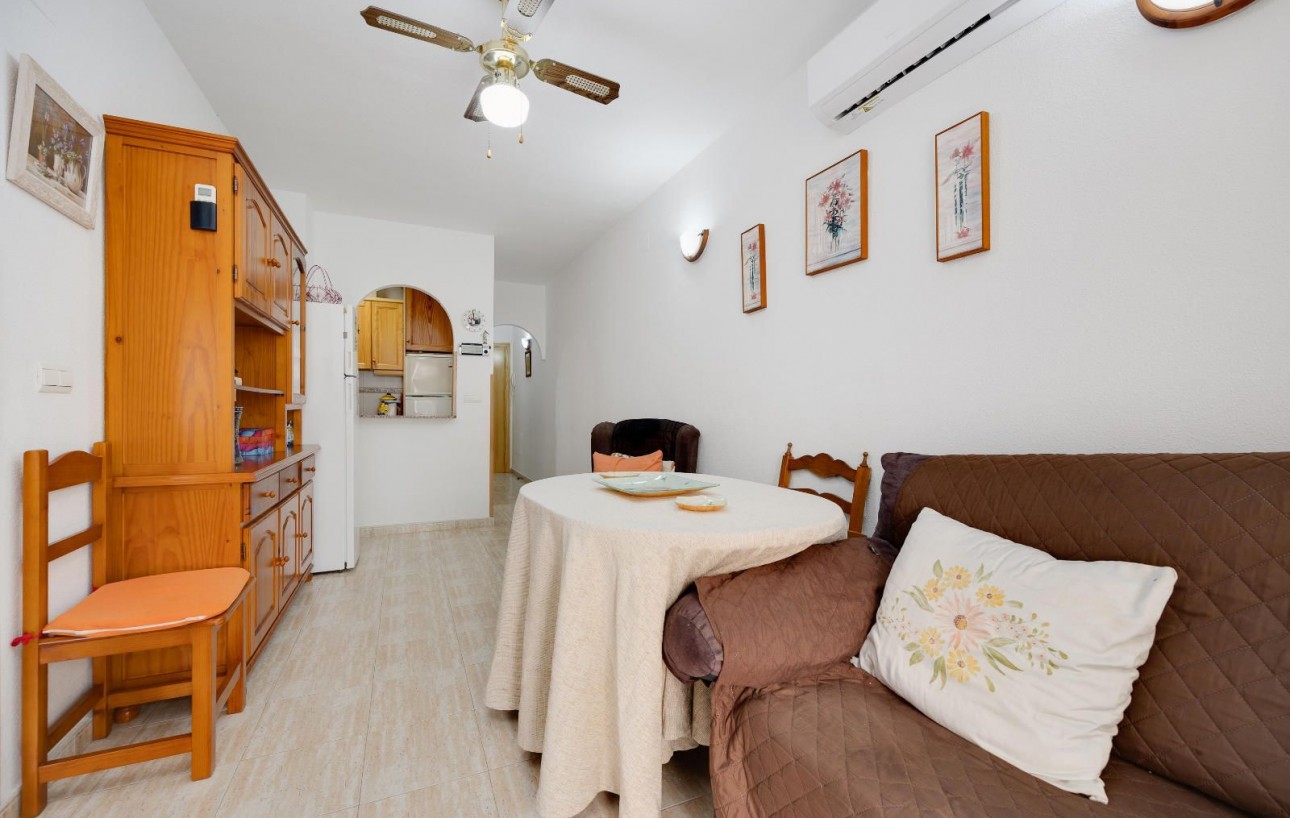 Resale - Lägenhet - Torrevieja - Playa del cura