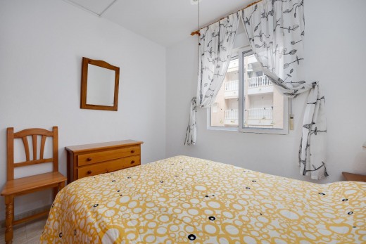 Resale - Lägenhet - Torrevieja - Playa del cura