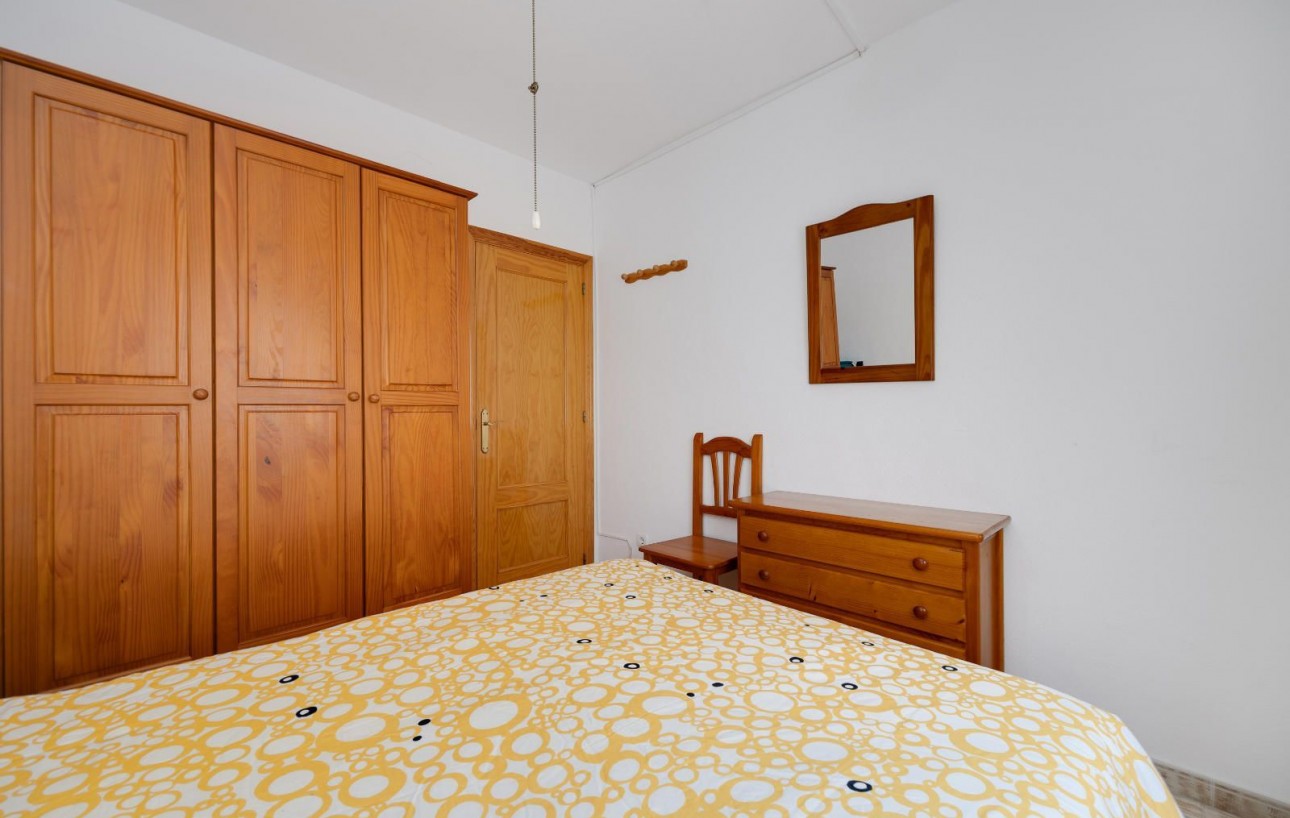 Resale - Lägenhet - Torrevieja - Playa del cura