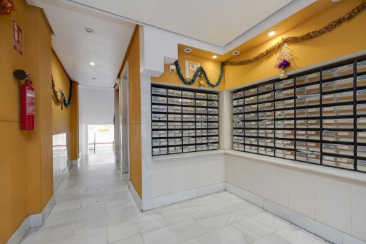 Resale - Lägenhet - Torrevieja - Playa del cura