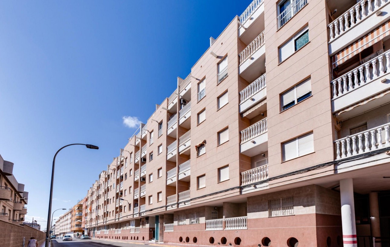 Resale - Lägenhet - Torrevieja - Playa del cura