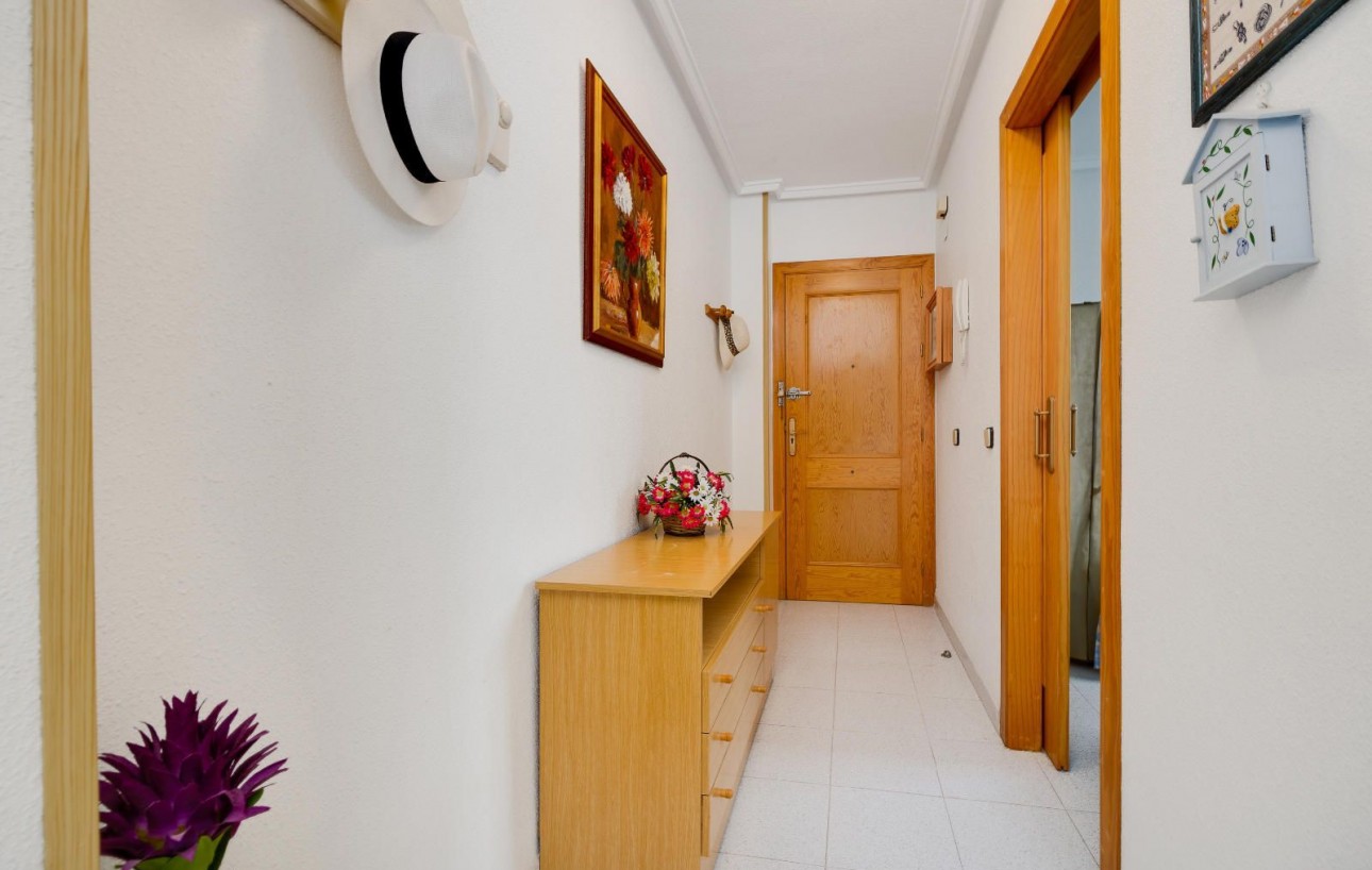 Resale - Lägenhet - Torrevieja - Acequion