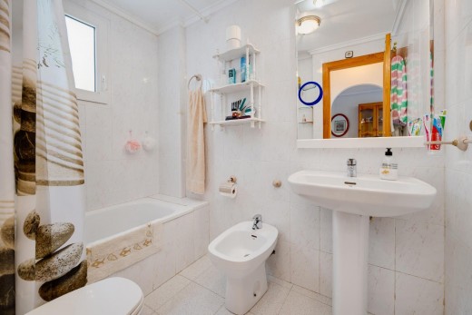 Resale - Lägenhet - Torrevieja - Acequion