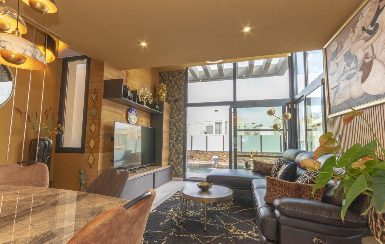 Resale - Villa de Lujo - Orihuela Costa - Lomas de Cabo Roig