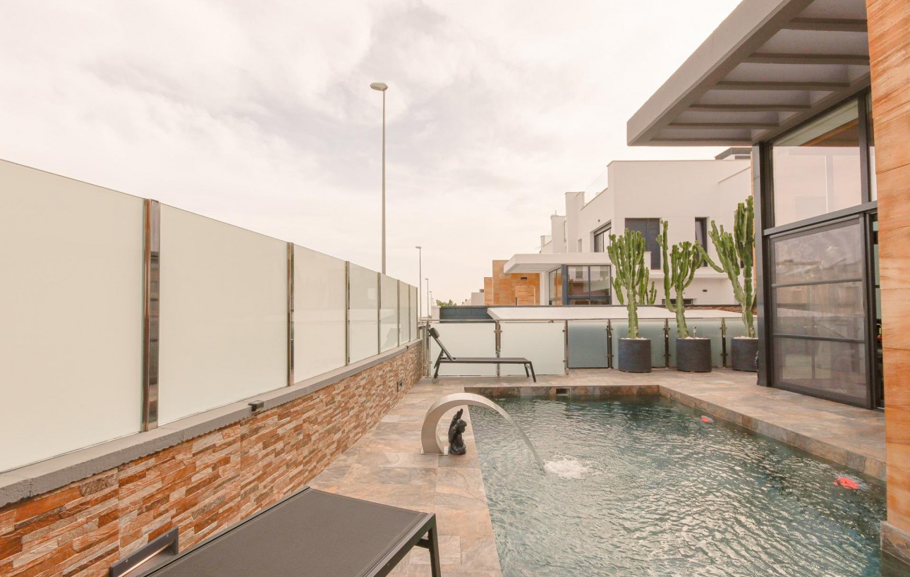 Resale - Villa de Lujo - Orihuela Costa - Lomas de Cabo Roig