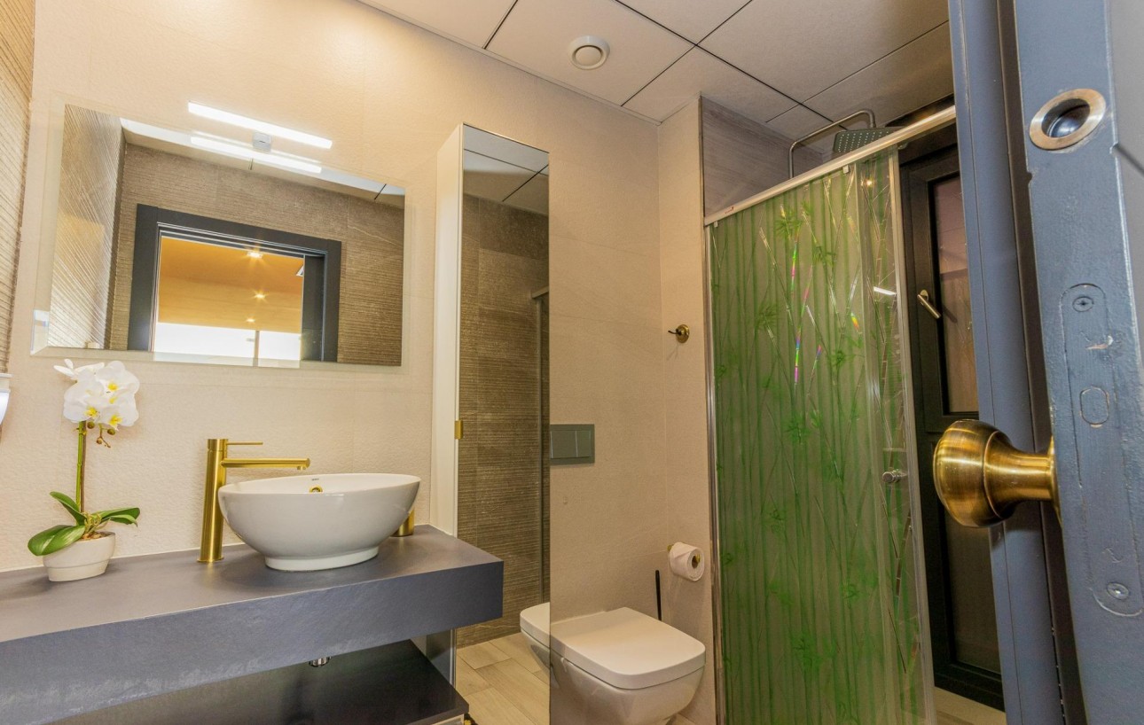 Resale - Villa de Lujo - Orihuela Costa - Lomas de Cabo Roig